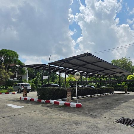 First Pacific Cirrus Pattaya Exterior foto