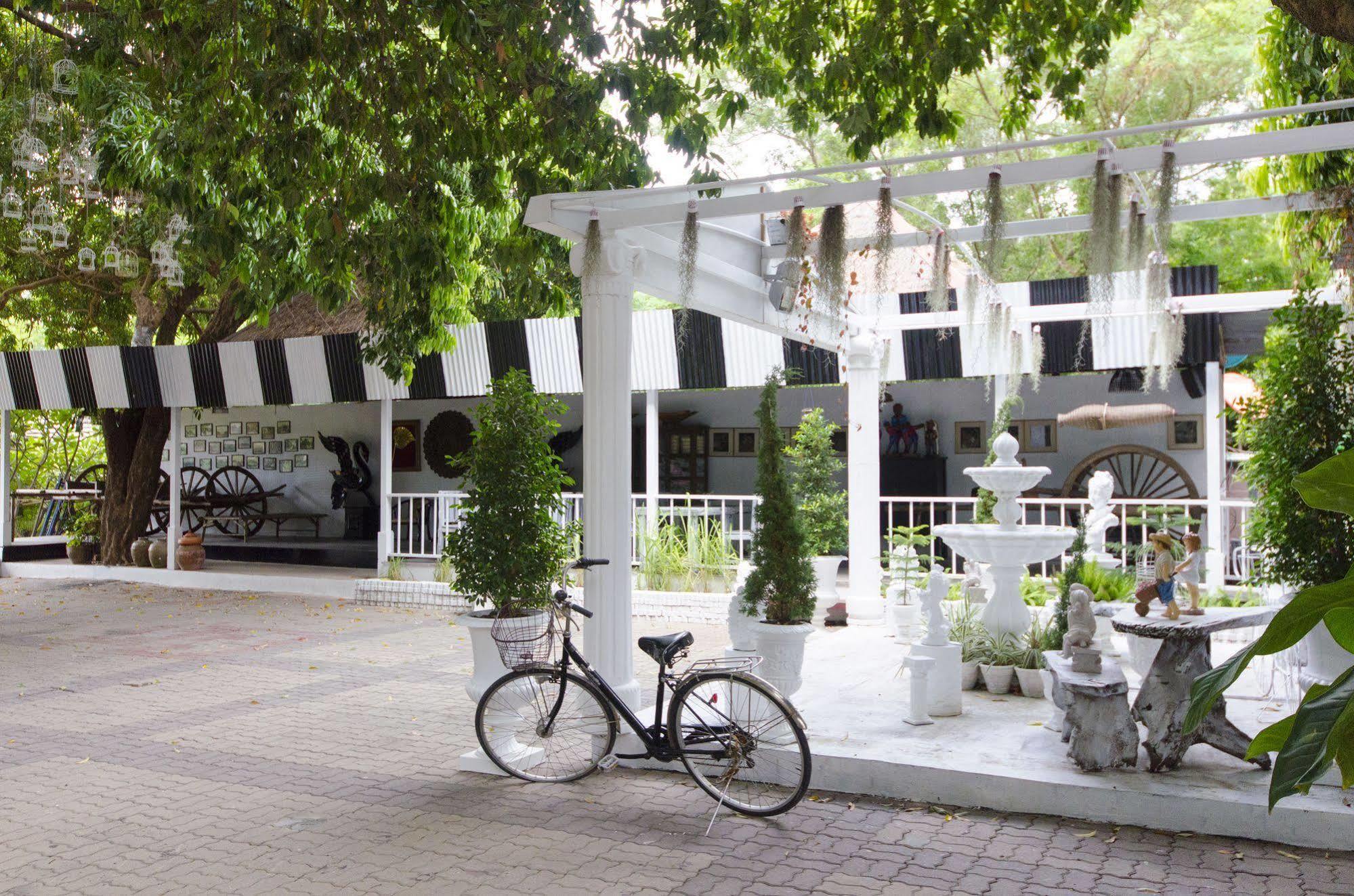 First Pacific Cirrus Pattaya Exterior foto